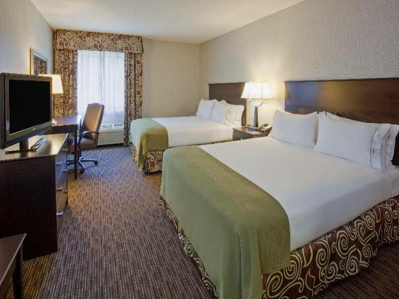Holiday Inn Express Hotel & Suites Minneapolis-Downtown Convention Center By Ihg Exterior photo